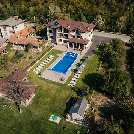 осъм Гостевой дом *