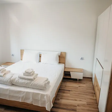 осъм Бели-Осым